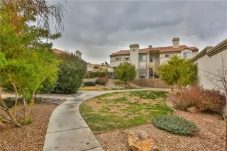 Photo #3: 2549827 Listing 