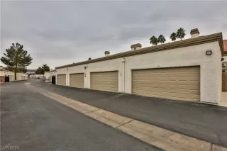 Photo #4: 2549827 Listing 