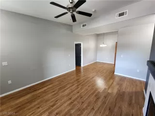 Photo #1: 2549841 Listing 