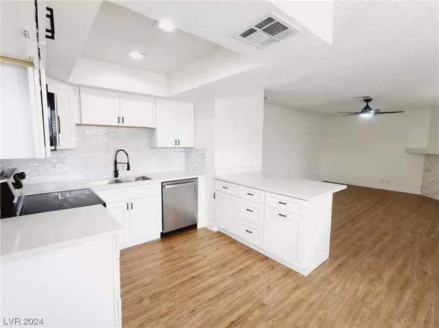 MLS: 2549850 Condo For Sale