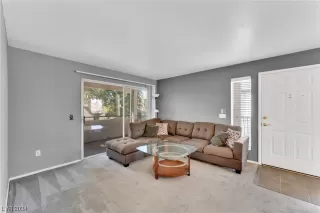 Photo #3: 2549923 Listing 