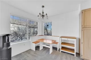 Photo #5: 2549923 Listing 