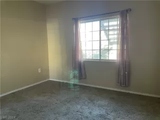 Photo #5: 2549939 Listing 