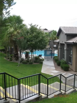 Photo #6: 2549941 Listing 