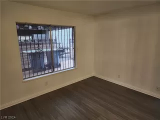 Photo #4: 2549944 Listing 