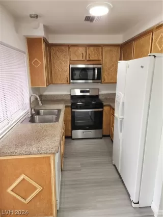 Photo #5: 2549944 Listing 