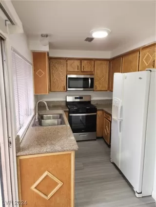 Photo #6: 2549944 Listing 