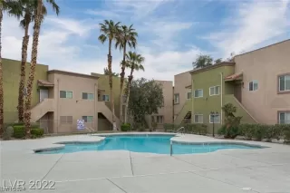 Photo #1: 2549953 Listing 