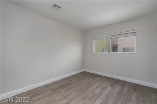 Photo #4: 2549953 Listing 