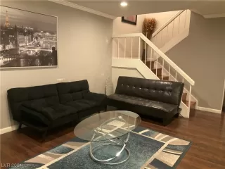 Photo #2: 2549961 Listing 