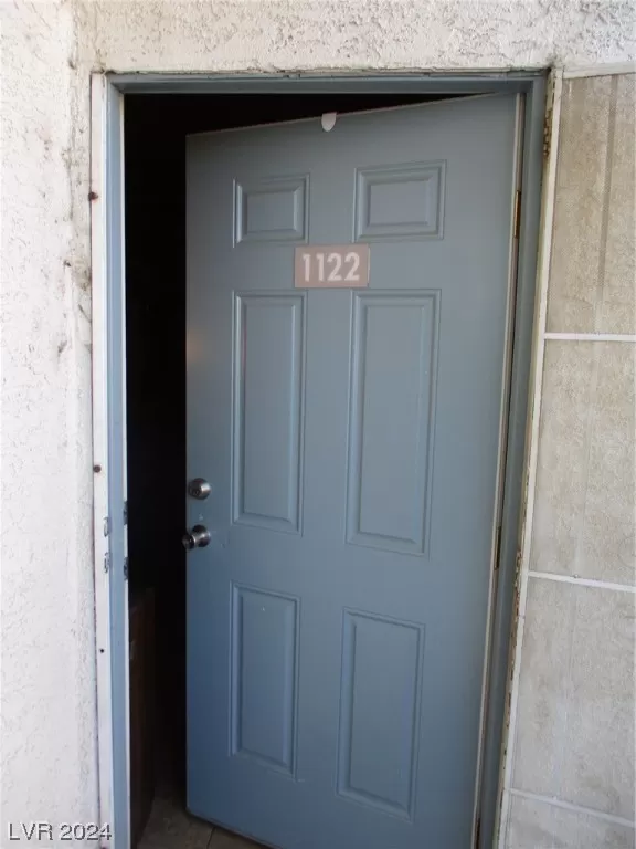 MLS: 2549968 Condo For Sale