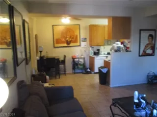 Photo #1: 2549968 Listing