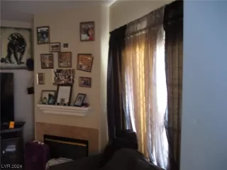 Photo #3: 2549968 Listing