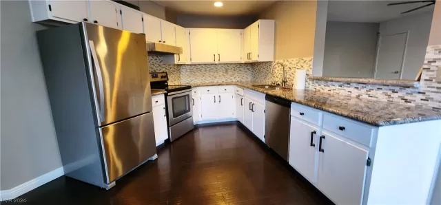 MLS: 2550024 Condo For Sale