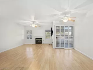 Photo #1: 2550032 Listing 