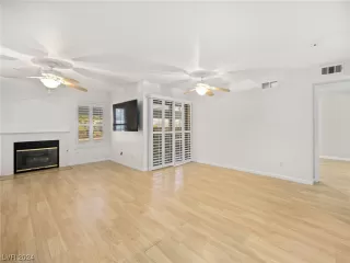 Photo #2: 2550032 Listing 