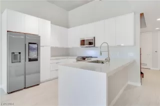 Photo #1: 2550085 Listing 