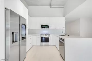 Photo #2: 2550085 Listing 