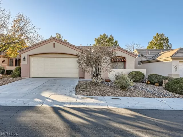 MLS: 2550097 Condo For Sale