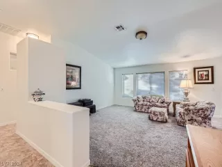 Photo #1: 2550097 Listing