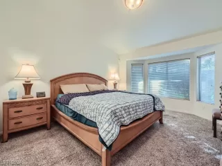 Photo #5: 2550097 Listing