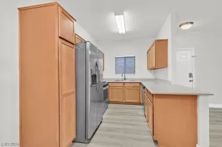 Photo #4: 2550115 Listing 