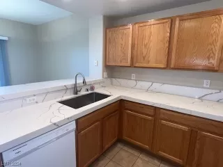 Photo #1: 2550139 Listing 