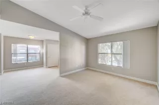 Photo #4: 2550162 Listing