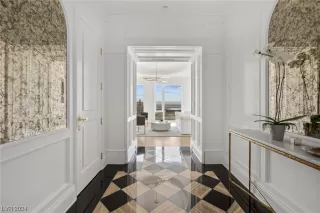 Photo #1: 2550173 Listing 