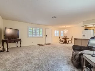 Photo #2: 2550182 Listing