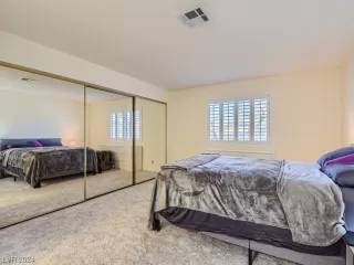 Photo #6: 2550182 Listing