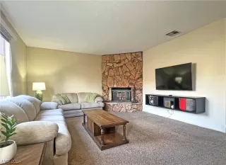 Photo #1: 2550193 Listing 