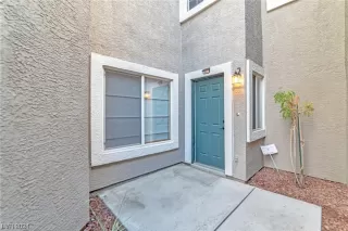 Photo #1: 2550208 Listing 