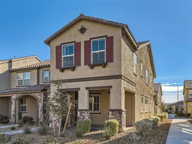 MLS: 2550223 Condo For Sale