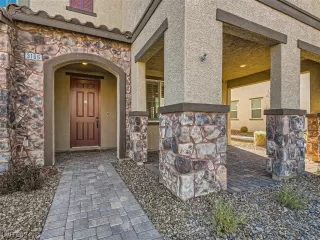 Photo #2: 2550223 Listing