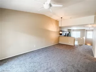 Photo #4: 2550238 Listing 