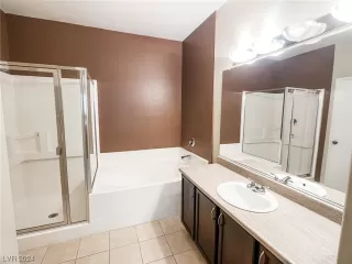 Photo #6: 2550238 Listing 