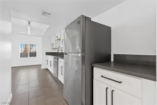 Photo #3: 2550241 Listing 