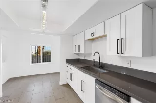 Photo #4: 2550241 Listing 