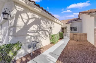 Photo #4: 2550268 Listing 