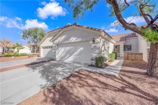 Photo #5: 2550268 Listing 