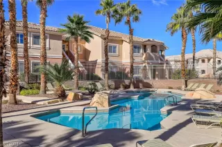 Photo #1: 2550291 Listing