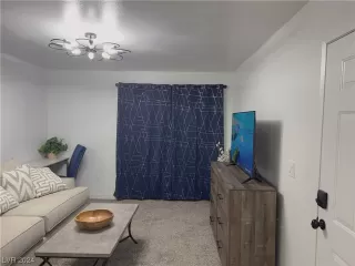 Photo #1: 2550293 Listing 