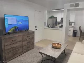 Photo #3: 2550293 Listing 