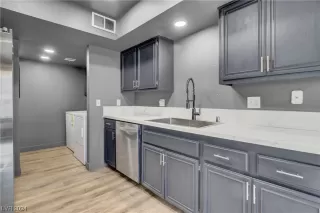 Photo #2: 2550297 Listing 