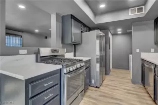 Photo #3: 2550297 Listing 