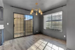 Photo #5: 2550297 Listing 