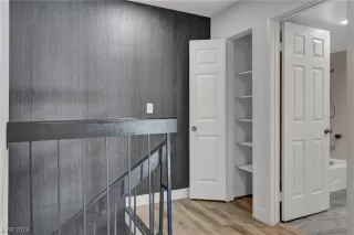 Photo #6: 2550297 Listing 