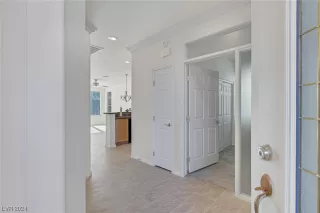 Photo #5: 2550298 Listing