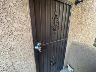 Photo #3: 2550325 Listing 